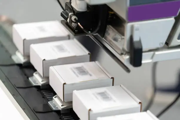 5 Key Factors to Choose the Right Automatic Batch Coding Machine